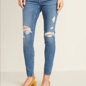 Maternity old navy rockstar jeans.